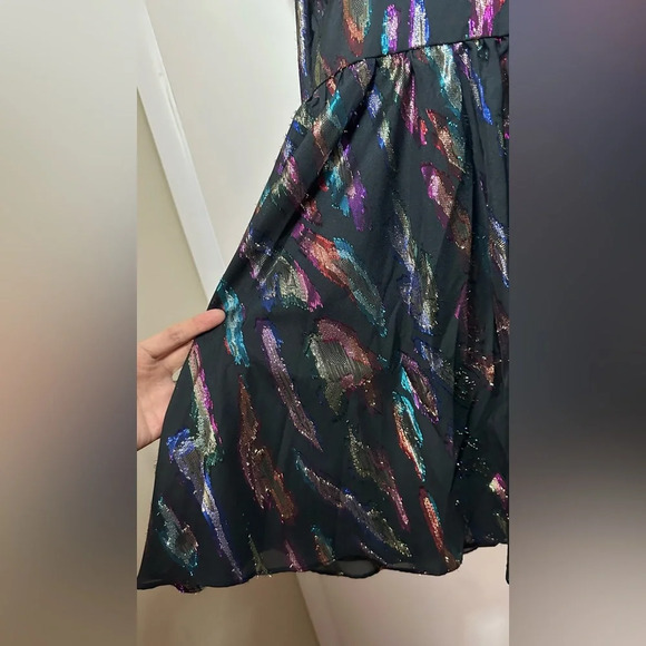 NWT LINI Gemma Puff Sleeve Metallic Rainbow Dress Size Small - Picture 8 of 13